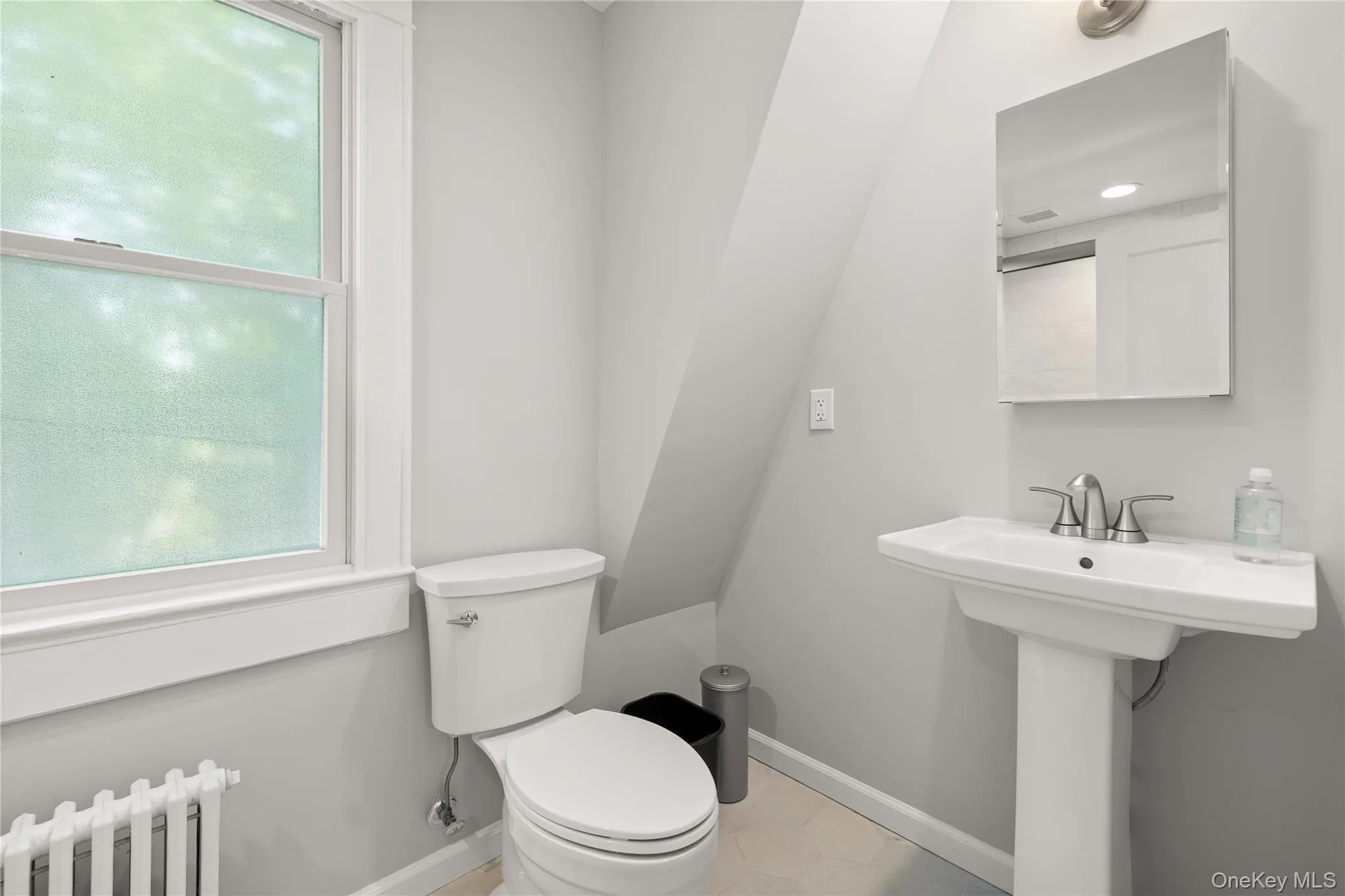 1 Lakeview Avenue, Islip, NY, 5 Bedrooms Bedrooms, 9 Rooms Rooms,3 BathroomsBathrooms,Residential,For Rent,Lakeview,0,1020121 1 Lakeview Avenue, Islip, NY, 5 Bedrooms Bedrooms, 9 Rooms Rooms,3 BathroomsBathrooms,Residential,For Rent,Lakeview,0,1020121