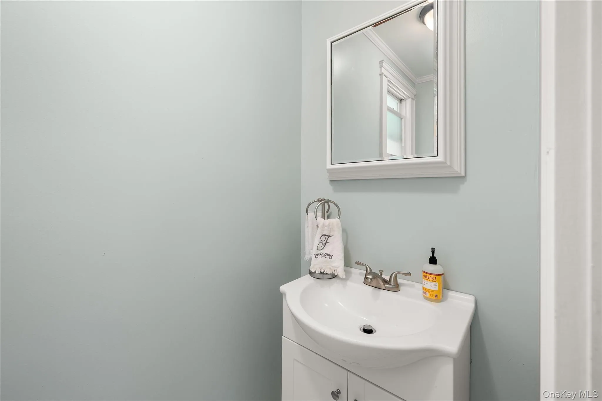 1 Lakeview Avenue, Islip, NY, 5 Bedrooms Bedrooms, 9 Rooms Rooms,3 BathroomsBathrooms,Residential,For Rent,Lakeview,0,1020121 1 Lakeview Avenue, Islip, NY, 5 Bedrooms Bedrooms, 9 Rooms Rooms,3 BathroomsBathrooms,Residential,For Rent,Lakeview,0,1020121