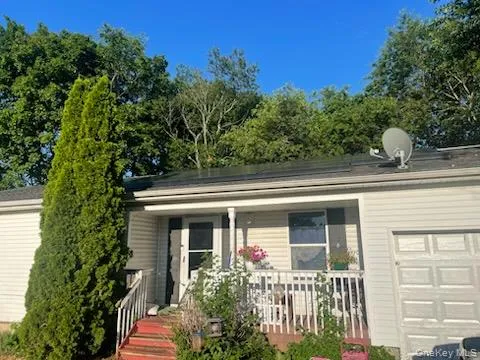 316 Leaf Avenue, Islip, NY, 3 Bedrooms Bedrooms, 5 Rooms Rooms,1 BathroomBathrooms,Residential,For Rent,Leaf,0,1020124 316 Leaf Avenue, Islip, NY, 3 Bedrooms Bedrooms, 5 Rooms Rooms,1 BathroomBathrooms,Residential,For Rent,Leaf,0,1020124