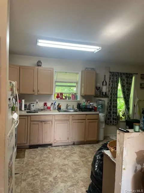 316 Leaf Avenue, Islip, NY, 3 Bedrooms Bedrooms, 5 Rooms Rooms,1 BathroomBathrooms,Residential,For Rent,Leaf,0,1020124 316 Leaf Avenue, Islip, NY, 3 Bedrooms Bedrooms, 5 Rooms Rooms,1 BathroomBathrooms,Residential,For Rent,Leaf,0,1020124