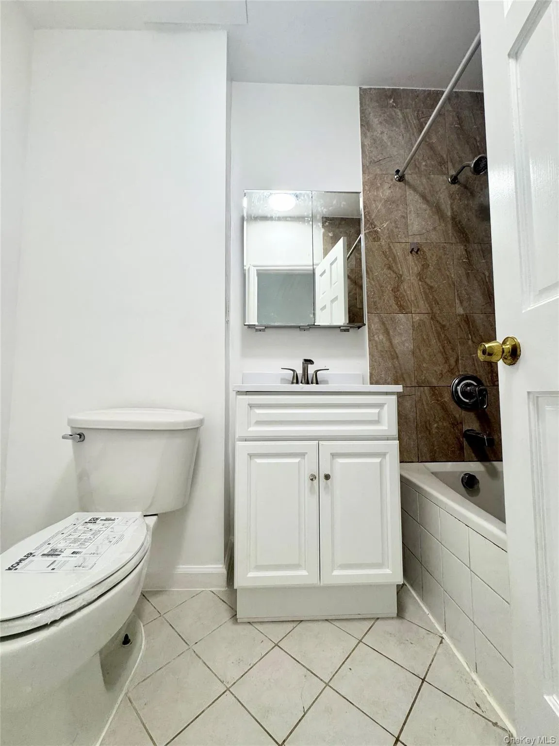 2172 43rd Street, New York, NY, 3 Bedrooms Bedrooms, 6 Rooms Rooms,1 BathroomBathrooms,Residential Lease,For Rent,43rd,0,1020125 2172 43rd Street, New York, NY, 3 Bedrooms Bedrooms, 6 Rooms Rooms,1 BathroomBathrooms,Residential Lease,For Rent,43rd,0,1020125