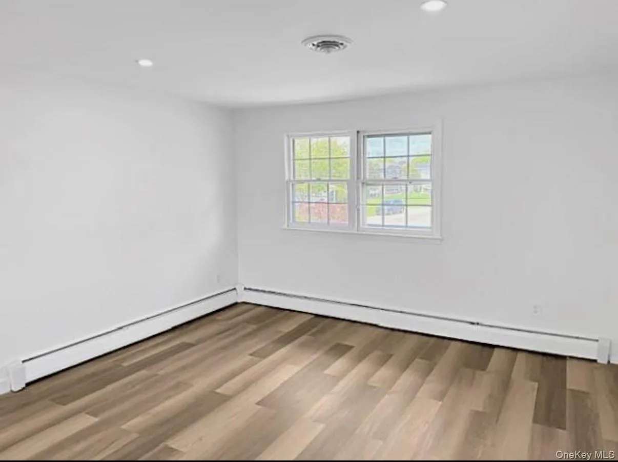342 Versa Place, Islip, NY, 4 Bedrooms Bedrooms, 9 Rooms Rooms,2 BathroomsBathrooms,Residential Lease,For Rent,Versa,0,1020126 342 Versa Place, Islip, NY, 4 Bedrooms Bedrooms, 9 Rooms Rooms,2 BathroomsBathrooms,Residential Lease,For Rent,Versa,0,1020126