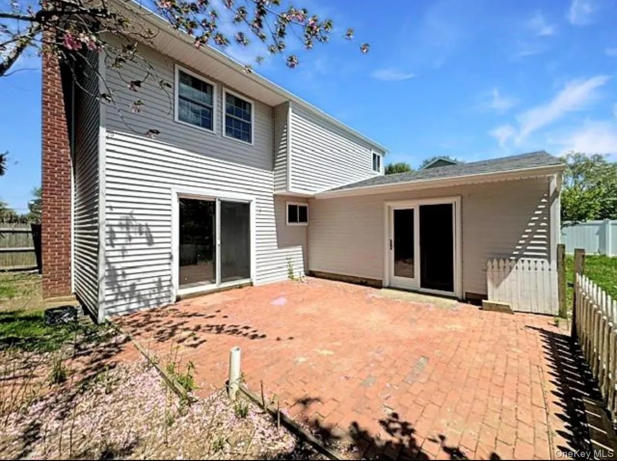 342 Versa Place, Islip, NY, 4 Bedrooms Bedrooms, 9 Rooms Rooms,2 BathroomsBathrooms,Residential Lease,For Rent,Versa,0,1020126 342 Versa Place, Islip, NY, 4 Bedrooms Bedrooms, 9 Rooms Rooms,2 BathroomsBathrooms,Residential Lease,For Rent,Versa,0,1020126