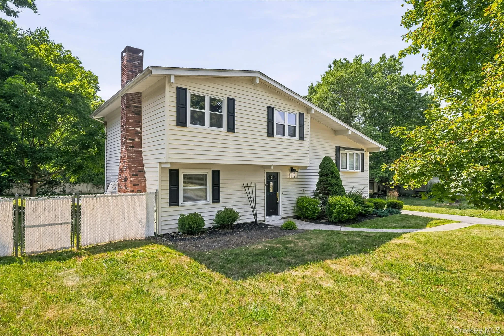 7 Elmwood Drive, Goshen, NY, 4 Bedrooms Bedrooms, 9 Rooms Rooms,2 BathroomsBathrooms,Residential,For Rent,Elmwood,0,1020127 7 Elmwood Drive, Goshen, NY, 4 Bedrooms Bedrooms, 9 Rooms Rooms,2 BathroomsBathrooms,Residential,For Rent,Elmwood,0,1020127