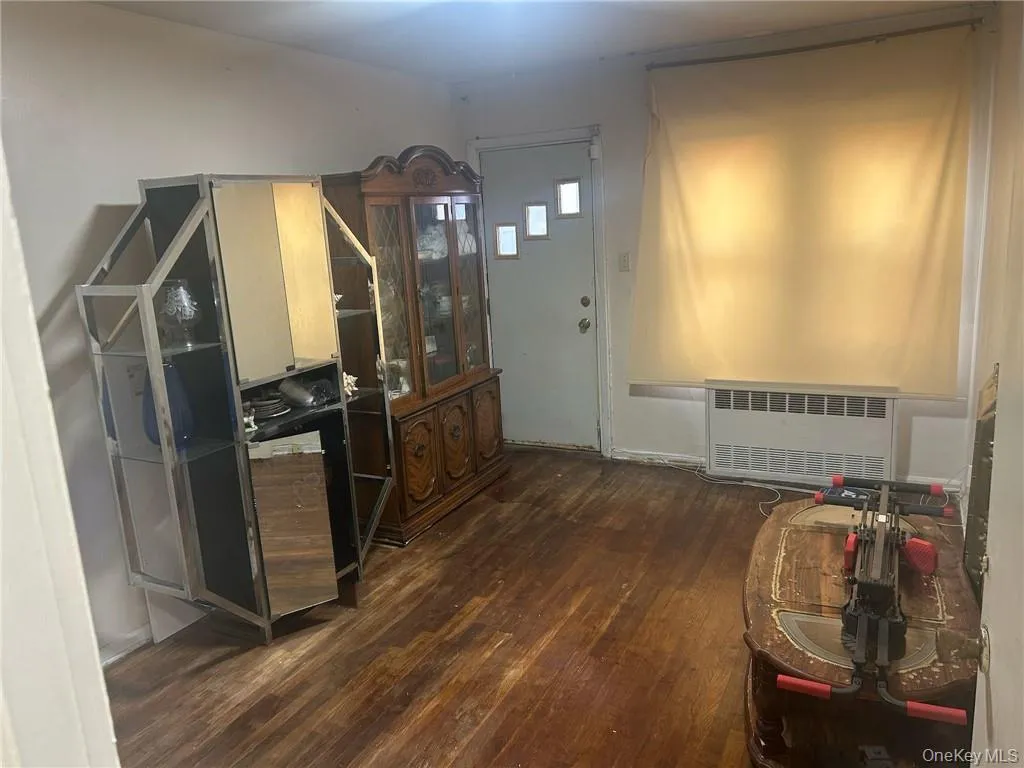 10120 Avenue J, New York, NY, 5 Bedrooms Bedrooms, 10 Rooms Rooms,2 BathroomsBathrooms,Residential,For Rent,Avenue J,0,1020134 10120 Avenue J, New York, NY, 5 Bedrooms Bedrooms, 10 Rooms Rooms,2 BathroomsBathrooms,Residential,For Rent,Avenue J,0,1020134