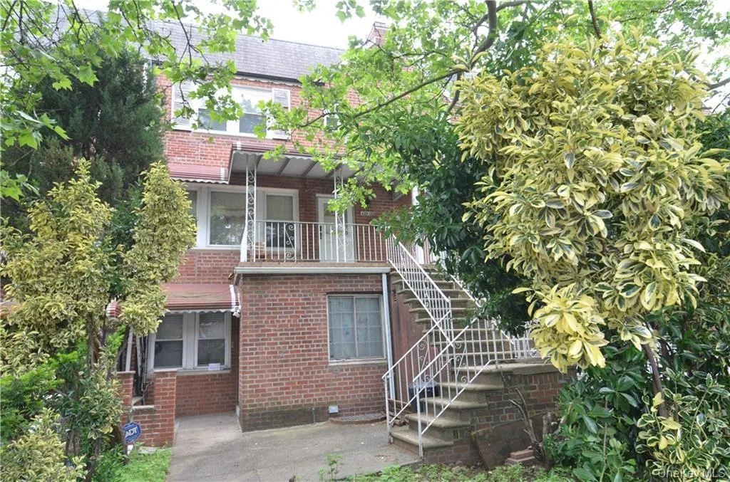 10120 Avenue J, New York, NY, 5 Bedrooms Bedrooms, 10 Rooms Rooms,2 BathroomsBathrooms,Residential,For Rent,Avenue J,0,1020134 10120 Avenue J, New York, NY, 5 Bedrooms Bedrooms, 10 Rooms Rooms,2 BathroomsBathrooms,Residential,For Rent,Avenue J,0,1020134