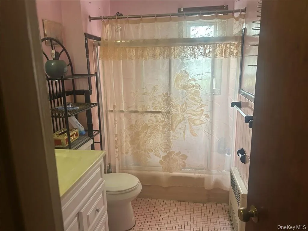 10120 Avenue J, New York, NY, 5 Bedrooms Bedrooms, 10 Rooms Rooms,2 BathroomsBathrooms,Residential,For Rent,Avenue J,0,1020134 10120 Avenue J, New York, NY, 5 Bedrooms Bedrooms, 10 Rooms Rooms,2 BathroomsBathrooms,Residential,For Rent,Avenue J,0,1020134