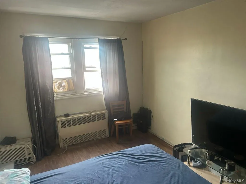 10120 Avenue J, New York, NY, 5 Bedrooms Bedrooms, 10 Rooms Rooms,2 BathroomsBathrooms,Residential,For Rent,Avenue J,0,1020134 10120 Avenue J, New York, NY, 5 Bedrooms Bedrooms, 10 Rooms Rooms,2 BathroomsBathrooms,Residential,For Rent,Avenue J,0,1020134
