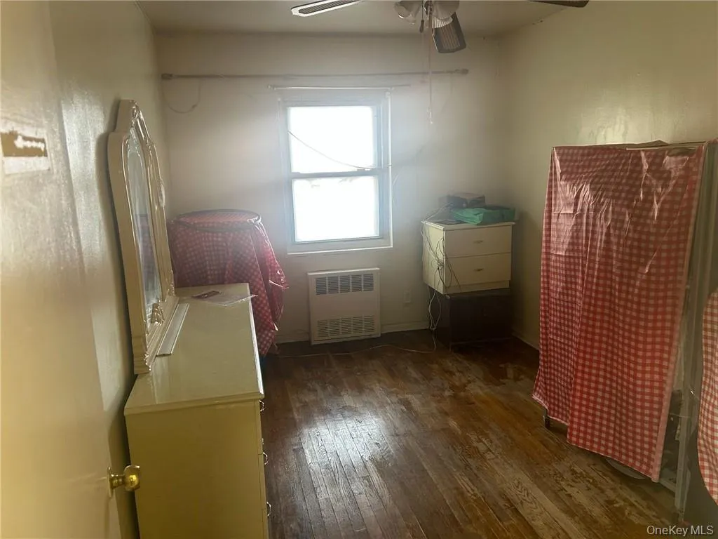 10120 Avenue J, New York, NY, 5 Bedrooms Bedrooms, 10 Rooms Rooms,2 BathroomsBathrooms,Residential,For Rent,Avenue J,0,1020134 10120 Avenue J, New York, NY, 5 Bedrooms Bedrooms, 10 Rooms Rooms,2 BathroomsBathrooms,Residential,For Rent,Avenue J,0,1020134
