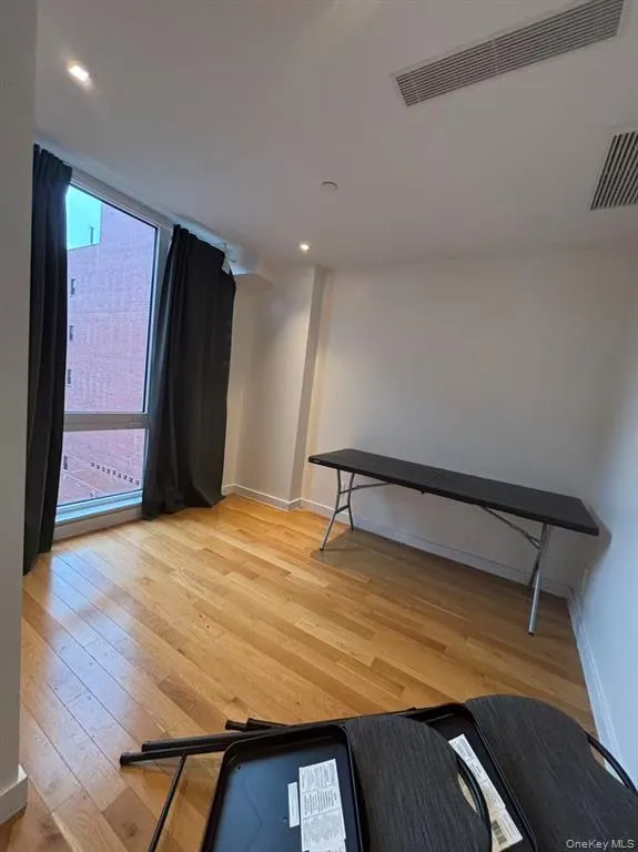 4223 Parsons Boulevard, New York, NY, 1 Bedroom Bedrooms, 3 Rooms Rooms,1 BathroomBathrooms,Residential,For Rent,Parsons,0,1020141 4223 Parsons Boulevard, New York, NY, 1 Bedroom Bedrooms, 3 Rooms Rooms,1 BathroomBathrooms,Residential,For Rent,Parsons,0,1020141