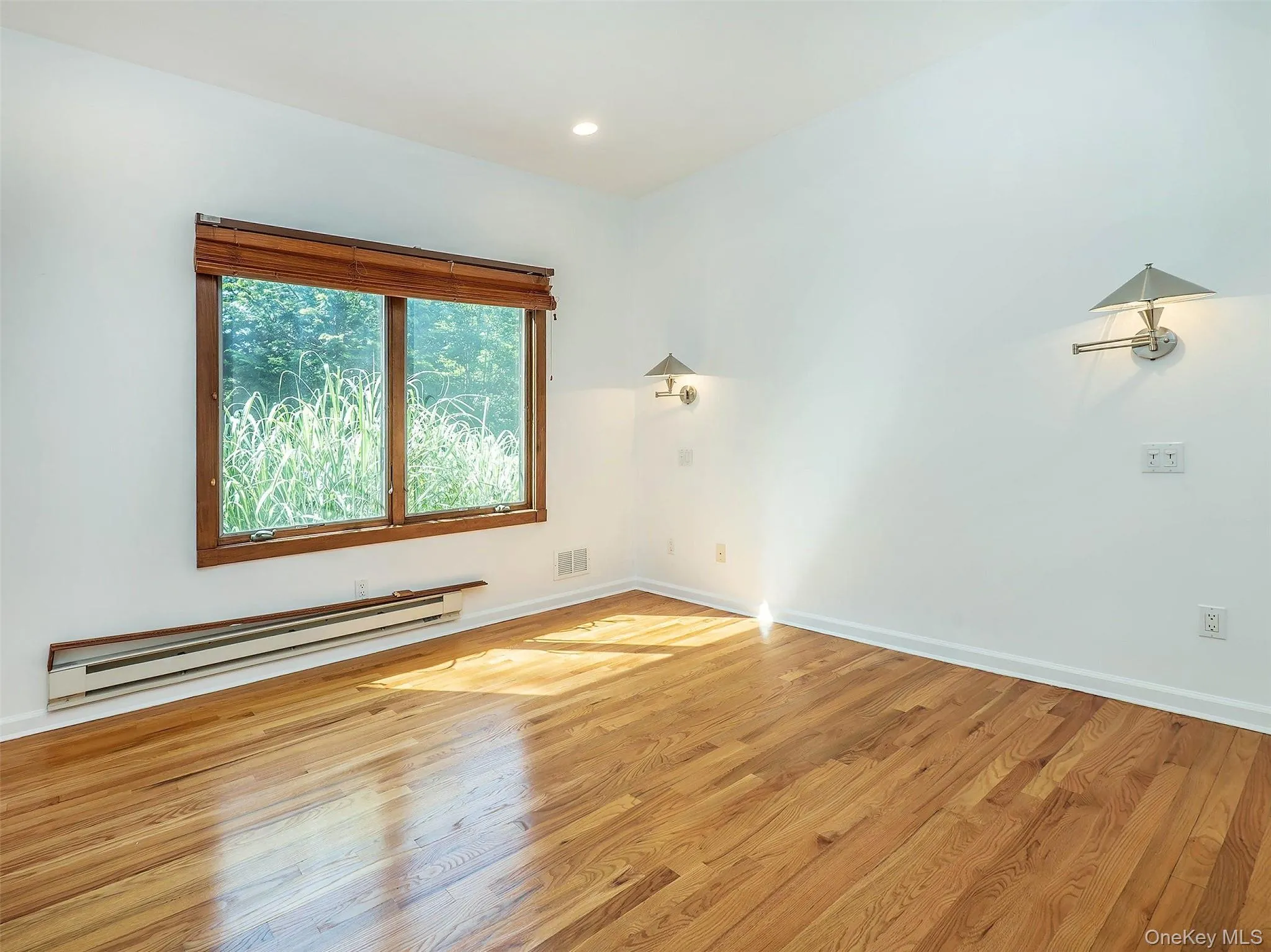 3 West Drive, North Hempstead, NY, 4 Bedrooms Bedrooms, 8 Rooms Rooms,4 BathroomsBathrooms,Residential Lease,For Rent,West,0,1020147 3 West Drive, North Hempstead, NY, 4 Bedrooms Bedrooms, 8 Rooms Rooms,4 BathroomsBathrooms,Residential Lease,For Rent,West,0,1020147