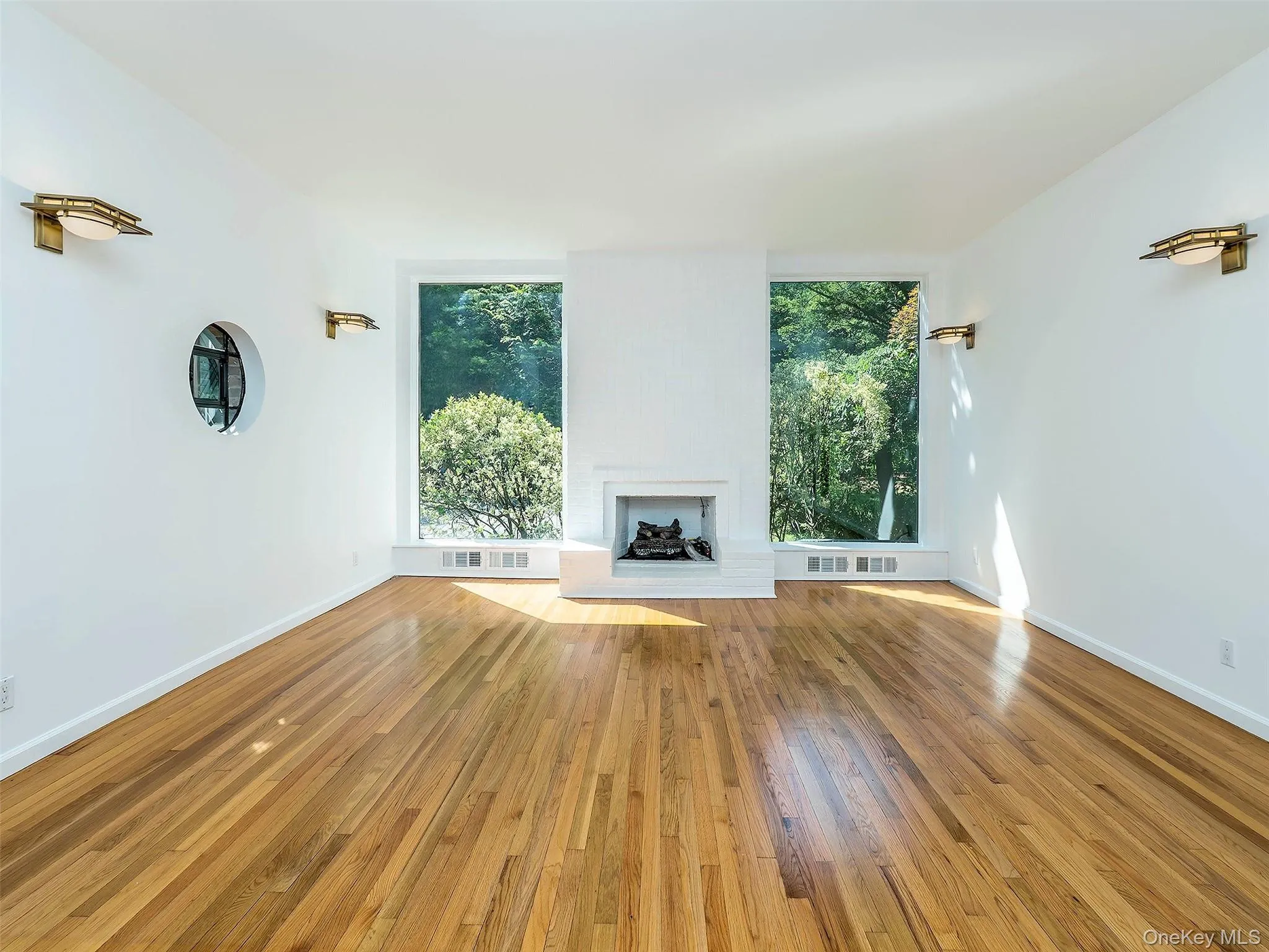 3 West Drive, North Hempstead, NY, 4 Bedrooms Bedrooms, 8 Rooms Rooms,4 BathroomsBathrooms,Residential Lease,For Rent,West,0,1020147 3 West Drive, North Hempstead, NY, 4 Bedrooms Bedrooms, 8 Rooms Rooms,4 BathroomsBathrooms,Residential Lease,For Rent,West,0,1020147
