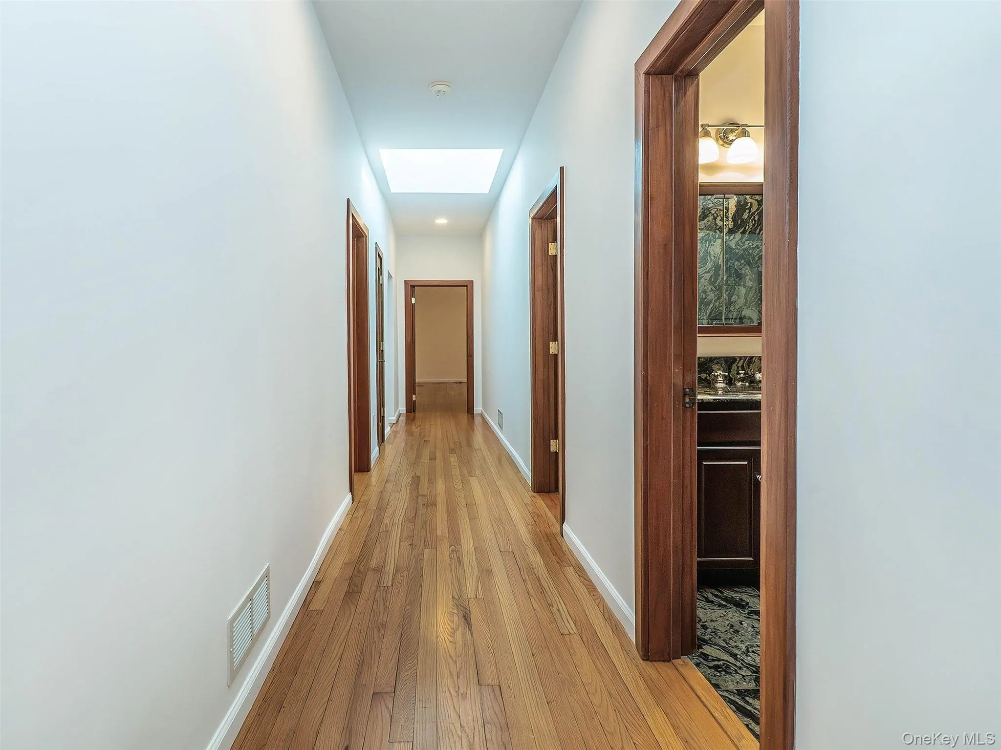 3 West Drive, North Hempstead, NY, 4 Bedrooms Bedrooms, 8 Rooms Rooms,4 BathroomsBathrooms,Residential Lease,For Rent,West,0,1020147 3 West Drive, North Hempstead, NY, 4 Bedrooms Bedrooms, 8 Rooms Rooms,4 BathroomsBathrooms,Residential Lease,For Rent,West,0,1020147