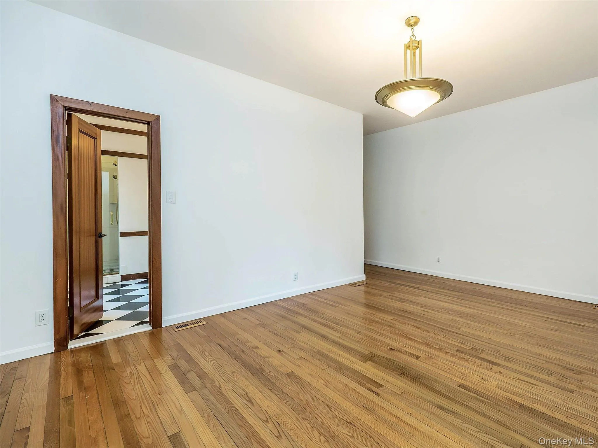 3 West Drive, North Hempstead, NY, 4 Bedrooms Bedrooms, 8 Rooms Rooms,4 BathroomsBathrooms,Residential Lease,For Rent,West,0,1020147 3 West Drive, North Hempstead, NY, 4 Bedrooms Bedrooms, 8 Rooms Rooms,4 BathroomsBathrooms,Residential Lease,For Rent,West,0,1020147