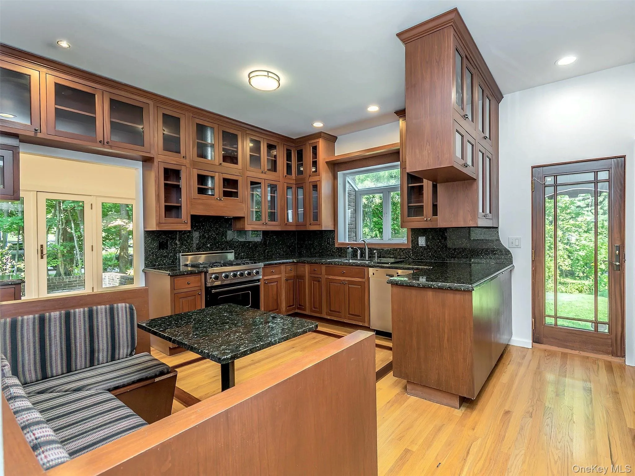3 West Drive, North Hempstead, NY, 4 Bedrooms Bedrooms, 8 Rooms Rooms,4 BathroomsBathrooms,Residential Lease,For Rent,West,0,1020147 3 West Drive, North Hempstead, NY, 4 Bedrooms Bedrooms, 8 Rooms Rooms,4 BathroomsBathrooms,Residential Lease,For Rent,West,0,1020147