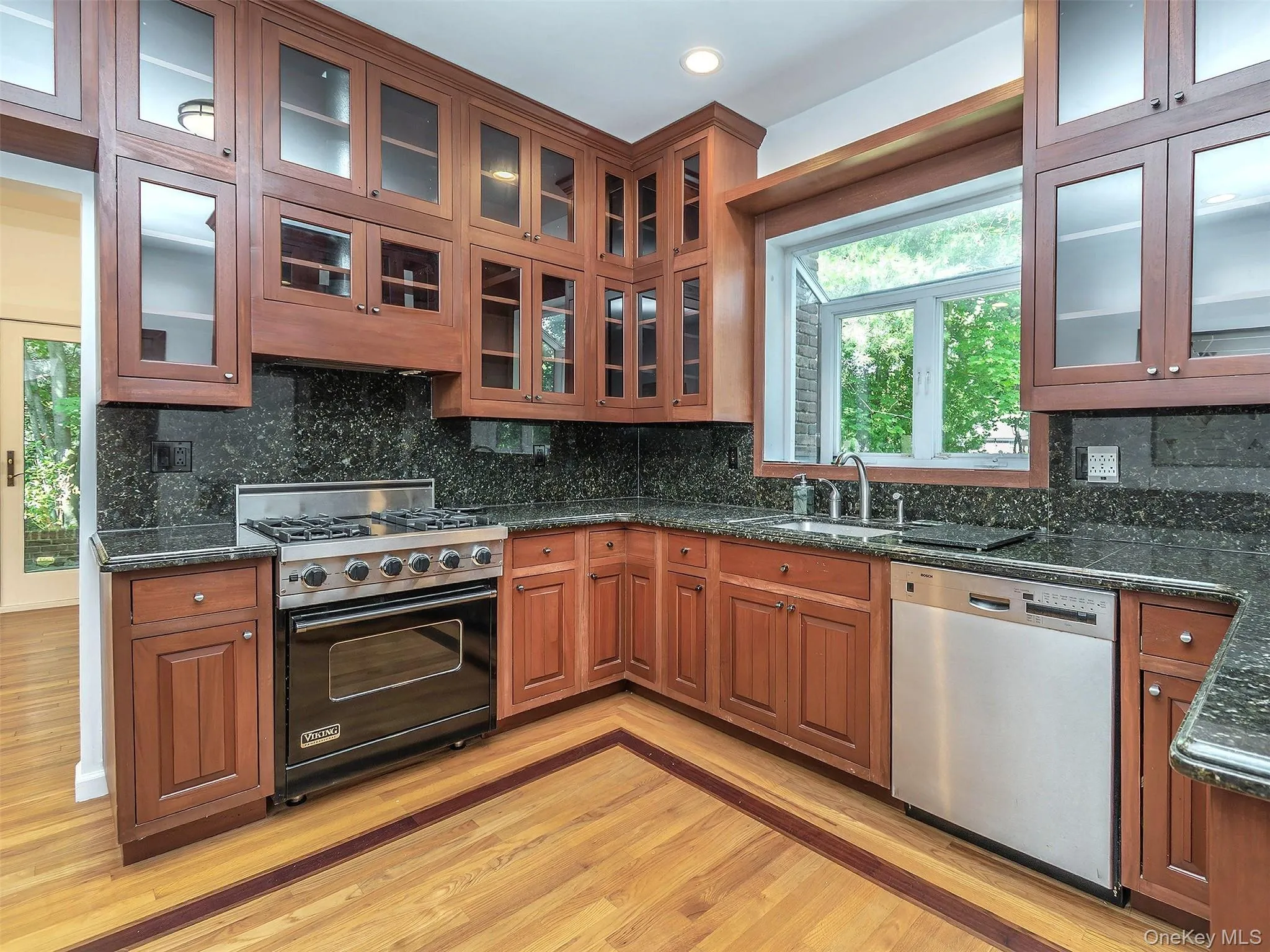 3 West Drive, North Hempstead, NY, 4 Bedrooms Bedrooms, 8 Rooms Rooms,4 BathroomsBathrooms,Residential Lease,For Rent,West,0,1020147 3 West Drive, North Hempstead, NY, 4 Bedrooms Bedrooms, 8 Rooms Rooms,4 BathroomsBathrooms,Residential Lease,For Rent,West,0,1020147