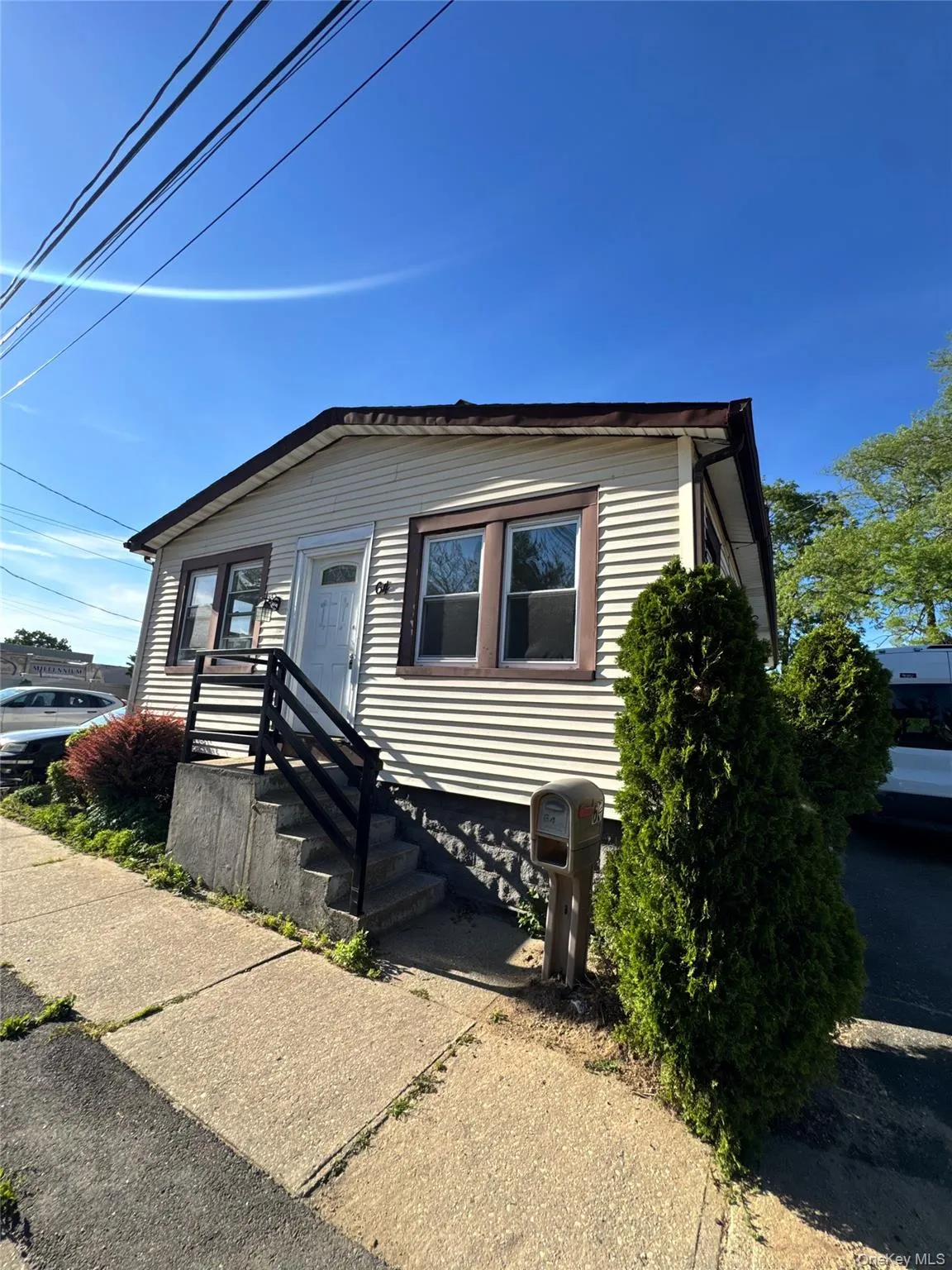 64 Sprague Avenue, Babylon, NY, 3 Bedrooms Bedrooms, 7 Rooms Rooms,2 BathroomsBathrooms,Residential Lease,For Rent,Sprague,0,1020148 64 Sprague Avenue, Babylon, NY, 3 Bedrooms Bedrooms, 7 Rooms Rooms,2 BathroomsBathrooms,Residential Lease,For Rent,Sprague,0,1020148