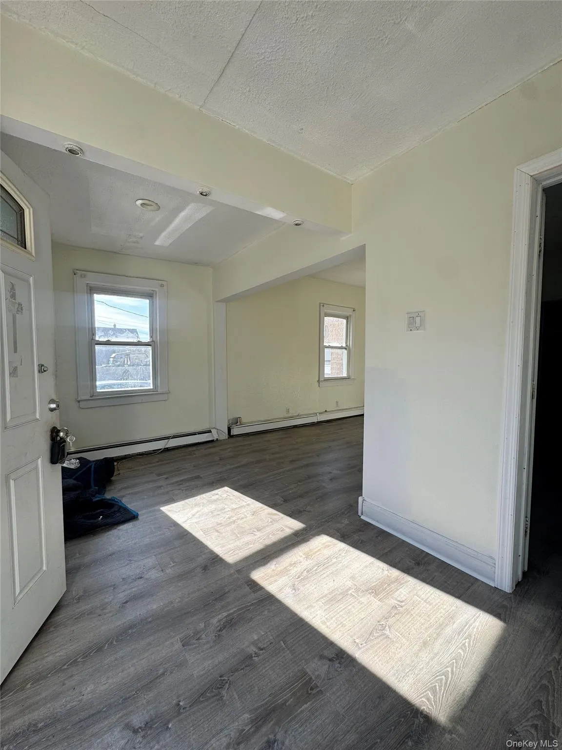 64 Sprague Avenue, Babylon, NY, 3 Bedrooms Bedrooms, 7 Rooms Rooms,2 BathroomsBathrooms,Residential Lease,For Rent,Sprague,0,1020148 64 Sprague Avenue, Babylon, NY, 3 Bedrooms Bedrooms, 7 Rooms Rooms,2 BathroomsBathrooms,Residential Lease,For Rent,Sprague,0,1020148