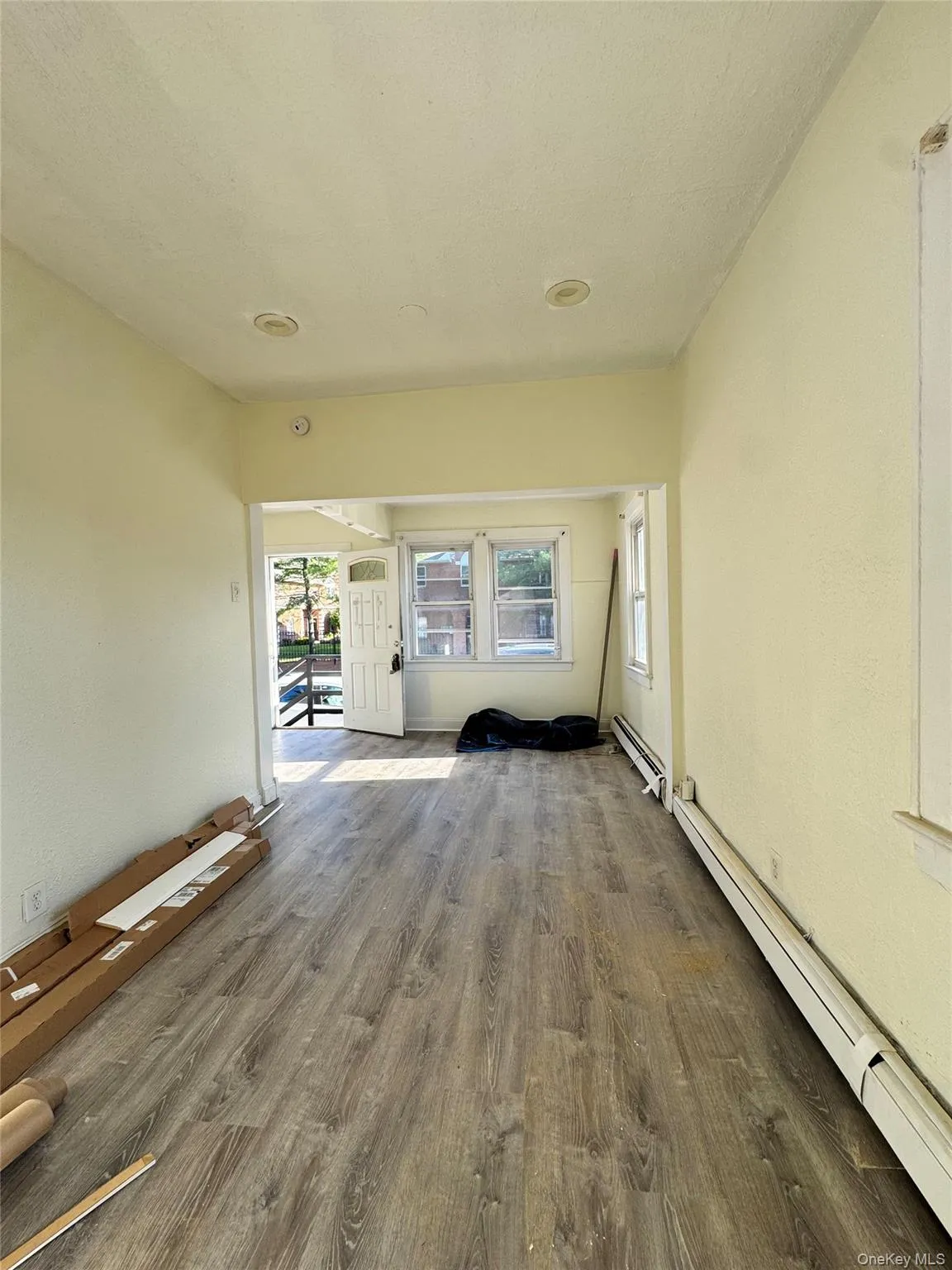 64 Sprague Avenue, Babylon, NY, 3 Bedrooms Bedrooms, 7 Rooms Rooms,2 BathroomsBathrooms,Residential Lease,For Rent,Sprague,0,1020148 64 Sprague Avenue, Babylon, NY, 3 Bedrooms Bedrooms, 7 Rooms Rooms,2 BathroomsBathrooms,Residential Lease,For Rent,Sprague,0,1020148