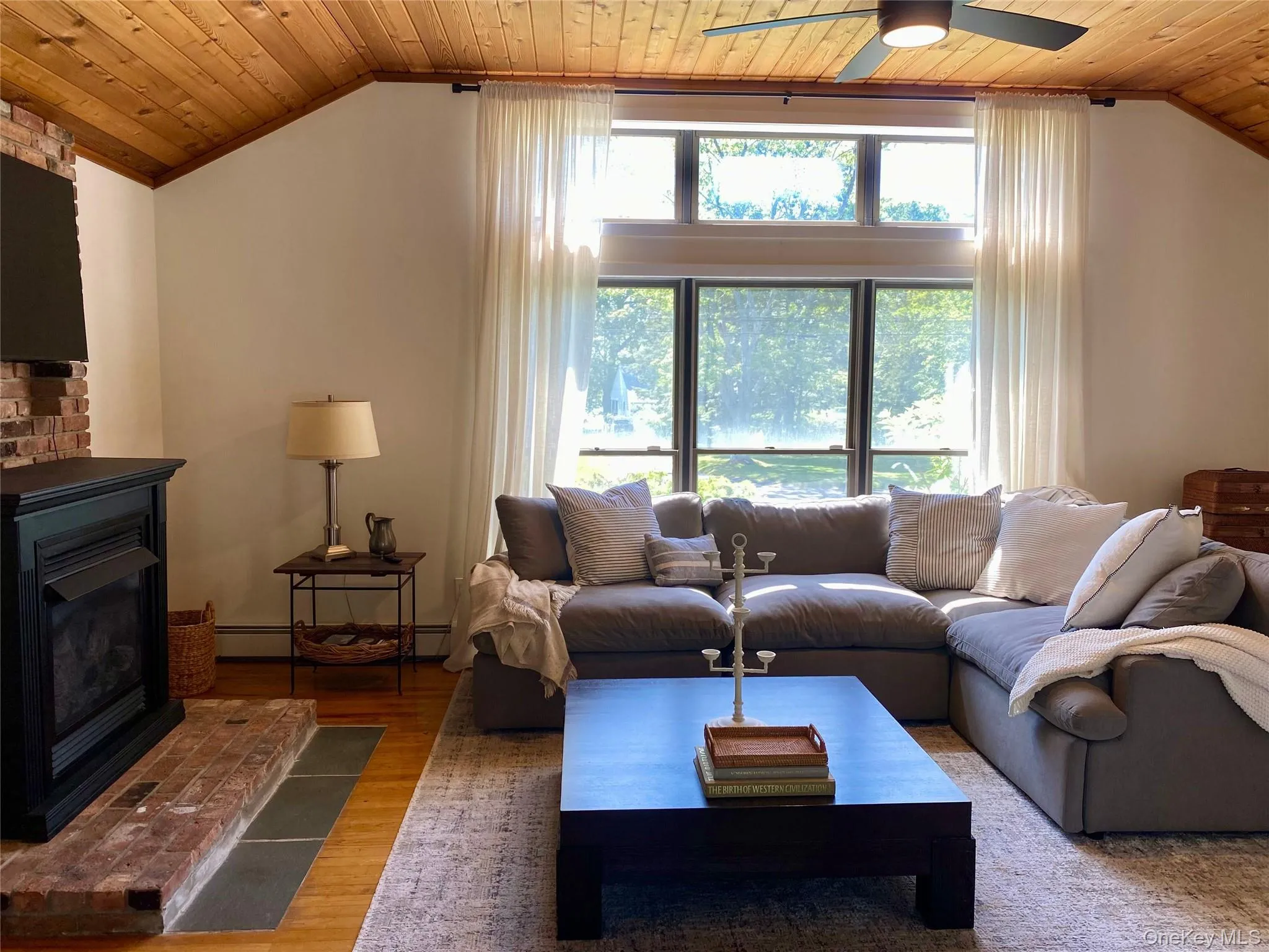 2735 Beebe Drive, Southold, NY, 3 Bedrooms Bedrooms, 8 Rooms Rooms,2 BathroomsBathrooms,Residential Lease,For Rent,Beebe,0,1020149 2735 Beebe Drive, Southold, NY, 3 Bedrooms Bedrooms, 8 Rooms Rooms,2 BathroomsBathrooms,Residential Lease,For Rent,Beebe,0,1020149