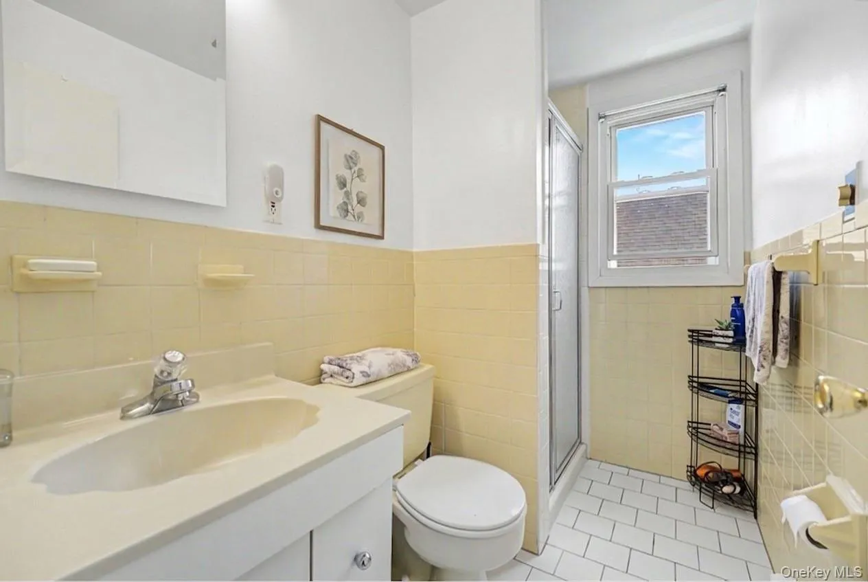 16 Elton Road, Hempstead, NY, 4 Bedrooms Bedrooms, 8 Rooms Rooms,3 BathroomsBathrooms,Residential,For Rent,Elton,0,1020154 16 Elton Road, Hempstead, NY, 4 Bedrooms Bedrooms, 8 Rooms Rooms,3 BathroomsBathrooms,Residential,For Rent,Elton,0,1020154