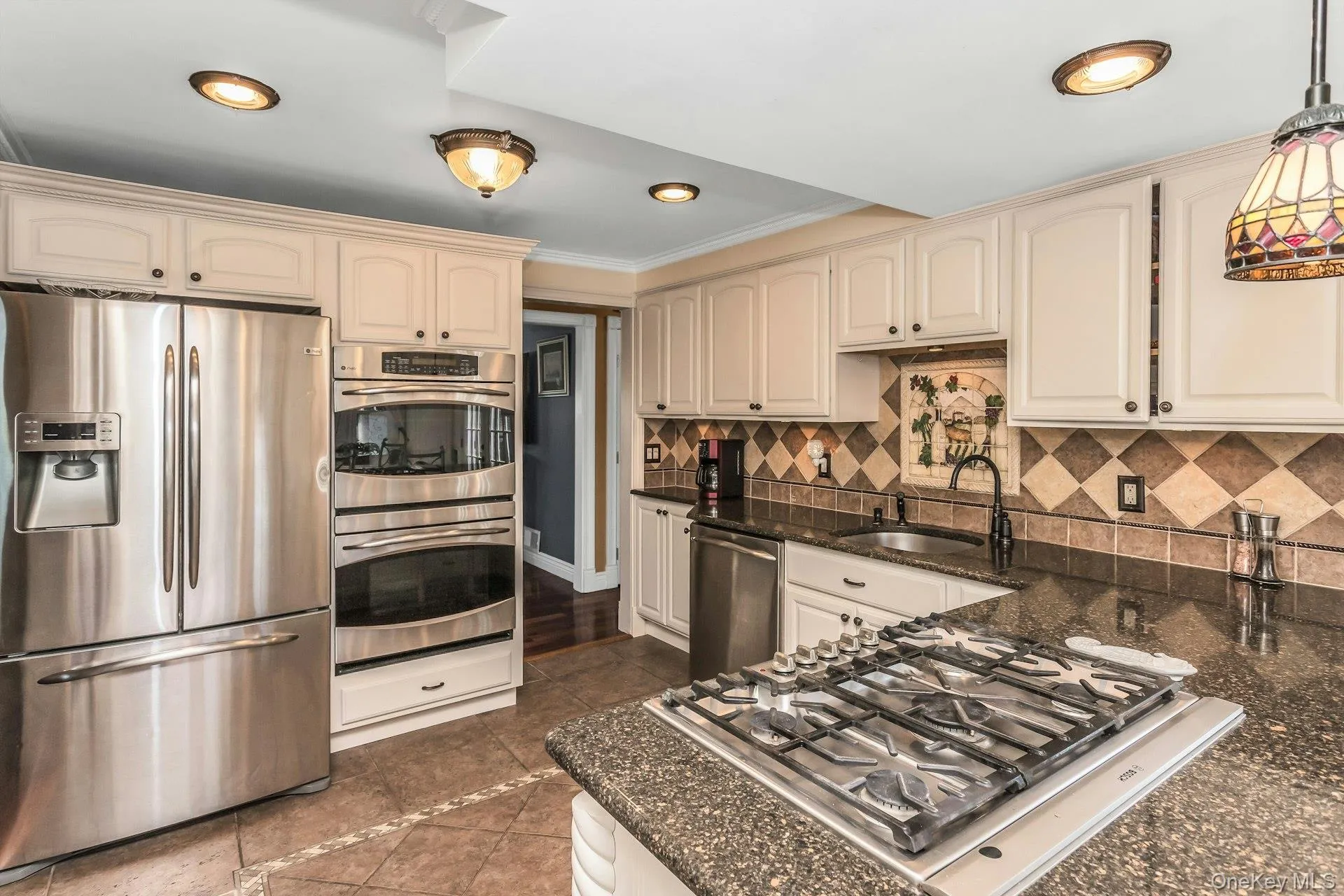 219 Nassau Avenue, Oyster Bay, NY, 3 Bedrooms Bedrooms, 7 Rooms Rooms,2 BathroomsBathrooms,Residential,For Rent,Nassau,0,1020161 219 Nassau Avenue, Oyster Bay, NY, 3 Bedrooms Bedrooms, 7 Rooms Rooms,2 BathroomsBathrooms,Residential,For Rent,Nassau,0,1020161