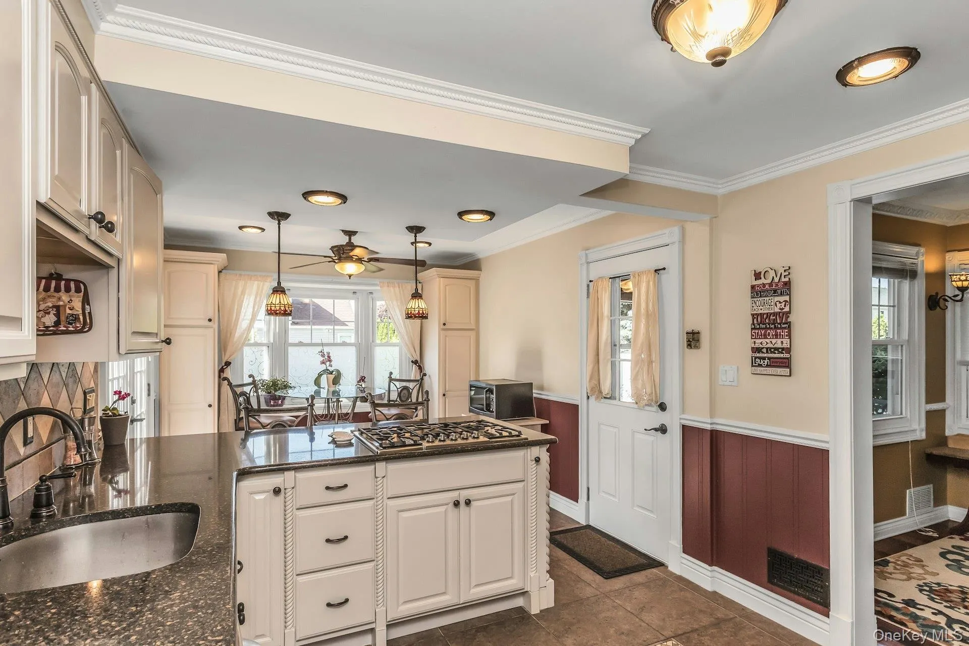 219 Nassau Avenue, Oyster Bay, NY, 3 Bedrooms Bedrooms, 7 Rooms Rooms,2 BathroomsBathrooms,Residential,For Rent,Nassau,0,1020161 219 Nassau Avenue, Oyster Bay, NY, 3 Bedrooms Bedrooms, 7 Rooms Rooms,2 BathroomsBathrooms,Residential,For Rent,Nassau,0,1020161