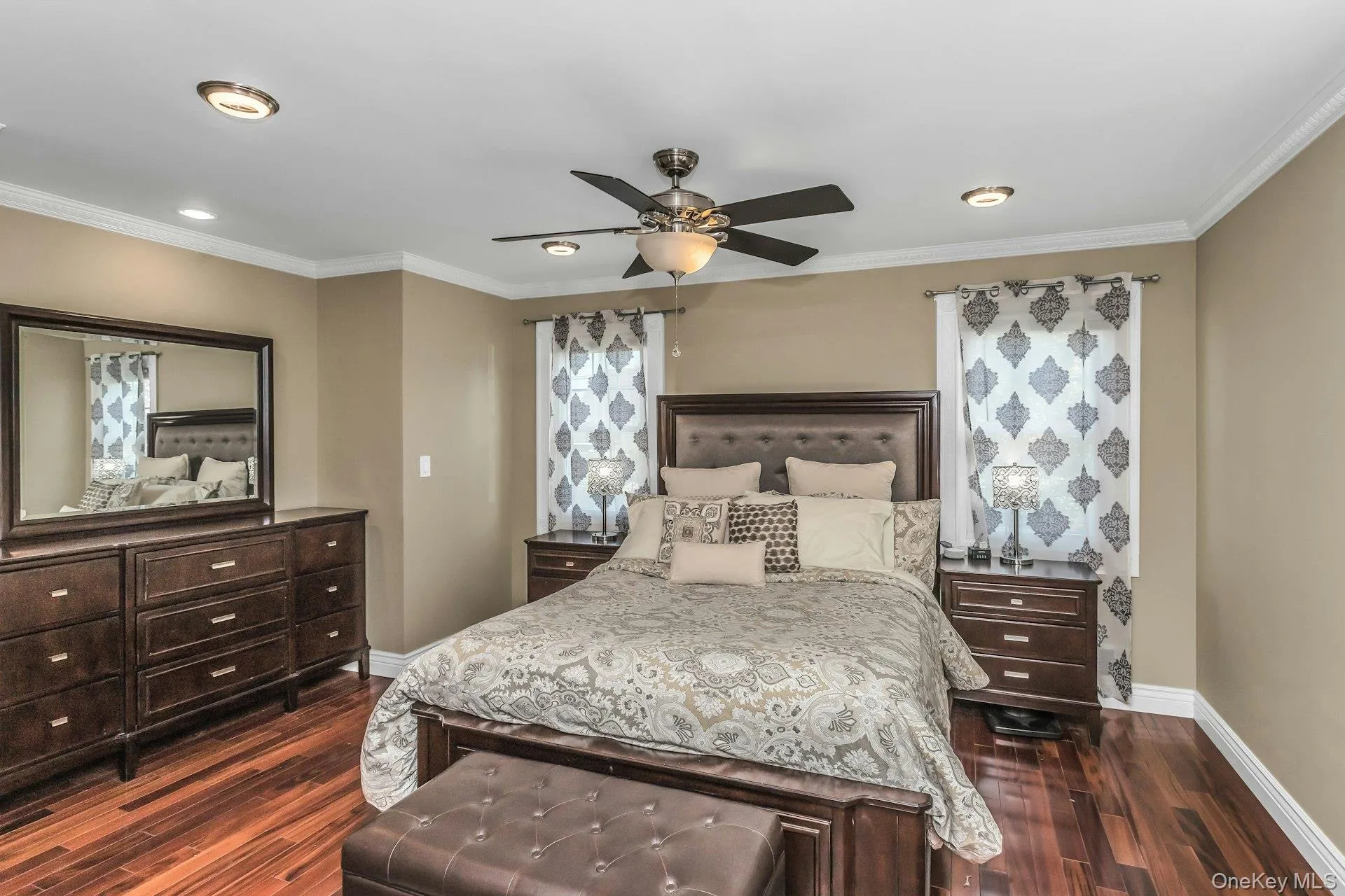 219 Nassau Avenue, Oyster Bay, NY, 3 Bedrooms Bedrooms, 7 Rooms Rooms,2 BathroomsBathrooms,Residential,For Rent,Nassau,0,1020161 219 Nassau Avenue, Oyster Bay, NY, 3 Bedrooms Bedrooms, 7 Rooms Rooms,2 BathroomsBathrooms,Residential,For Rent,Nassau,0,1020161
