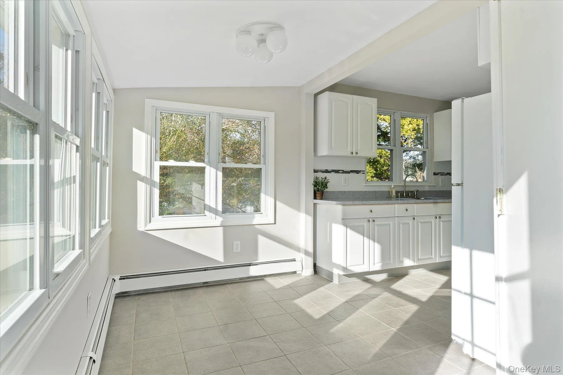 Dining area in kitchen. Dining area in kitchen.