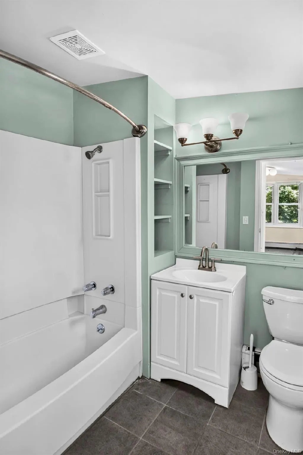 Full bath Full bath