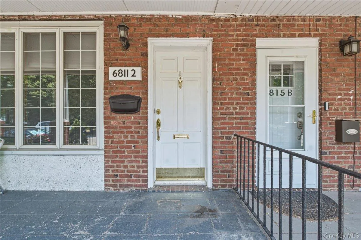 68-11 Clyde Street, New York, NY, 3 Bedrooms Bedrooms, 7 Rooms Rooms,1 BathroomBathrooms,Residential Lease,For Rent,Clyde,0,1020167 68-11 Clyde Street, New York, NY, 3 Bedrooms Bedrooms, 7 Rooms Rooms,1 BathroomBathrooms,Residential Lease,For Rent,Clyde,0,1020167