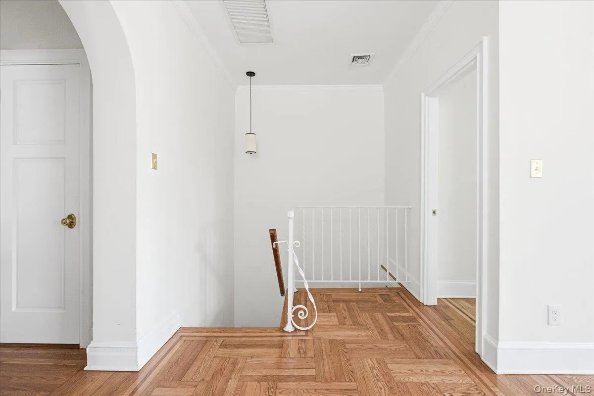 68-11 Clyde Street, New York, NY, 3 Bedrooms Bedrooms, 7 Rooms Rooms,1 BathroomBathrooms,Residential Lease,For Rent,Clyde,0,1020167 68-11 Clyde Street, New York, NY, 3 Bedrooms Bedrooms, 7 Rooms Rooms,1 BathroomBathrooms,Residential Lease,For Rent,Clyde,0,1020167