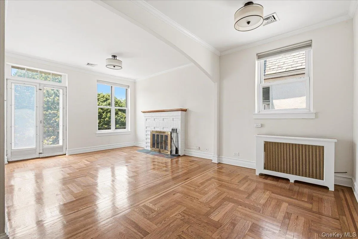 68-11 Clyde Street, New York, NY, 3 Bedrooms Bedrooms, 7 Rooms Rooms,1 BathroomBathrooms,Residential Lease,For Rent,Clyde,0,1020167 68-11 Clyde Street, New York, NY, 3 Bedrooms Bedrooms, 7 Rooms Rooms,1 BathroomBathrooms,Residential Lease,For Rent,Clyde,0,1020167