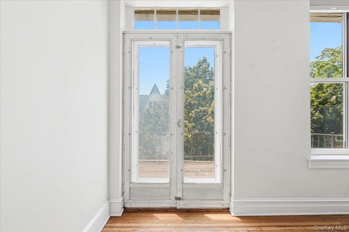 68-11 Clyde Street, New York, NY, 3 Bedrooms Bedrooms, 7 Rooms Rooms,1 BathroomBathrooms,Residential Lease,For Rent,Clyde,0,1020167 68-11 Clyde Street, New York, NY, 3 Bedrooms Bedrooms, 7 Rooms Rooms,1 BathroomBathrooms,Residential Lease,For Rent,Clyde,0,1020167