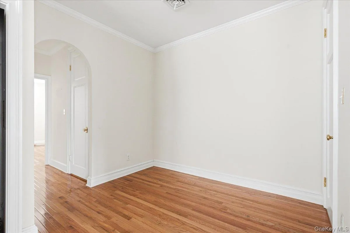 68-11 Clyde Street, New York, NY, 3 Bedrooms Bedrooms, 7 Rooms Rooms,1 BathroomBathrooms,Residential Lease,For Rent,Clyde,0,1020167 68-11 Clyde Street, New York, NY, 3 Bedrooms Bedrooms, 7 Rooms Rooms,1 BathroomBathrooms,Residential Lease,For Rent,Clyde,0,1020167