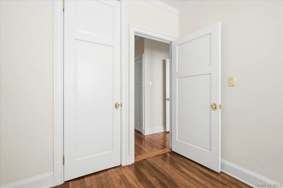 68-11 Clyde Street, New York, NY, 3 Bedrooms Bedrooms, 7 Rooms Rooms,1 BathroomBathrooms,Residential Lease,For Rent,Clyde,0,1020167 68-11 Clyde Street, New York, NY, 3 Bedrooms Bedrooms, 7 Rooms Rooms,1 BathroomBathrooms,Residential Lease,For Rent,Clyde,0,1020167