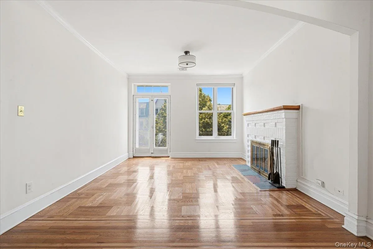 68-11 Clyde Street, New York, NY, 3 Bedrooms Bedrooms, 7 Rooms Rooms,1 BathroomBathrooms,Residential Lease,For Rent,Clyde,0,1020167 68-11 Clyde Street, New York, NY, 3 Bedrooms Bedrooms, 7 Rooms Rooms,1 BathroomBathrooms,Residential Lease,For Rent,Clyde,0,1020167