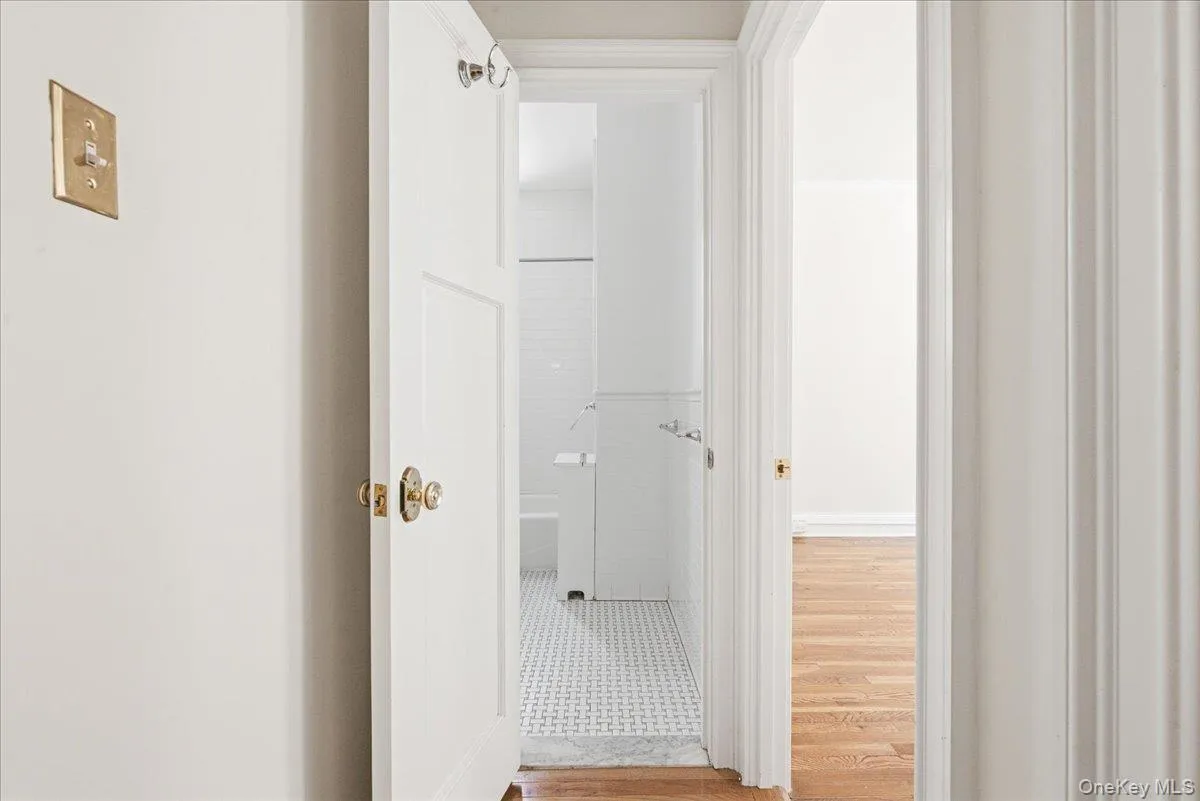 68-11 Clyde Street, New York, NY, 3 Bedrooms Bedrooms, 7 Rooms Rooms,1 BathroomBathrooms,Residential Lease,For Rent,Clyde,0,1020167 68-11 Clyde Street, New York, NY, 3 Bedrooms Bedrooms, 7 Rooms Rooms,1 BathroomBathrooms,Residential Lease,For Rent,Clyde,0,1020167