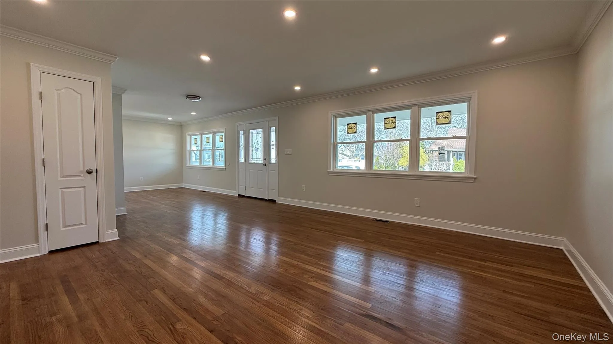 211 4th Avenue, West Babylon, NY, 3 Bedrooms Bedrooms, 6 Rooms Rooms,1 BathroomBathrooms,Residential,For Rent,4th,0,1020169 211 4th Avenue, West Babylon, NY, 3 Bedrooms Bedrooms, 6 Rooms Rooms,1 BathroomBathrooms,Residential,For Rent,4th,0,1020169