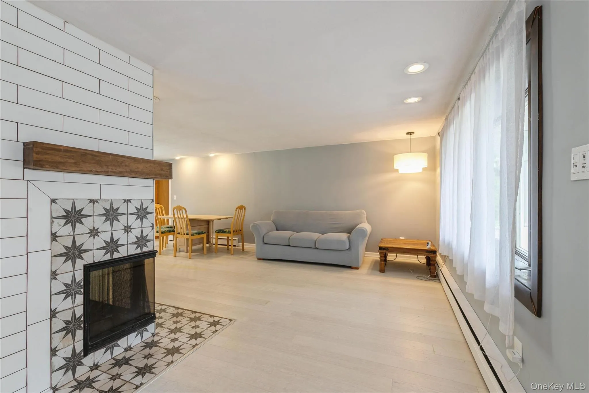 28 Campus Lane, Brookhaven, NY, 3 Bedrooms Bedrooms, 7 Rooms Rooms,2 BathroomsBathrooms,Residential,For Rent,Campus,0,1020178 28 Campus Lane, Brookhaven, NY, 3 Bedrooms Bedrooms, 7 Rooms Rooms,2 BathroomsBathrooms,Residential,For Rent,Campus,0,1020178