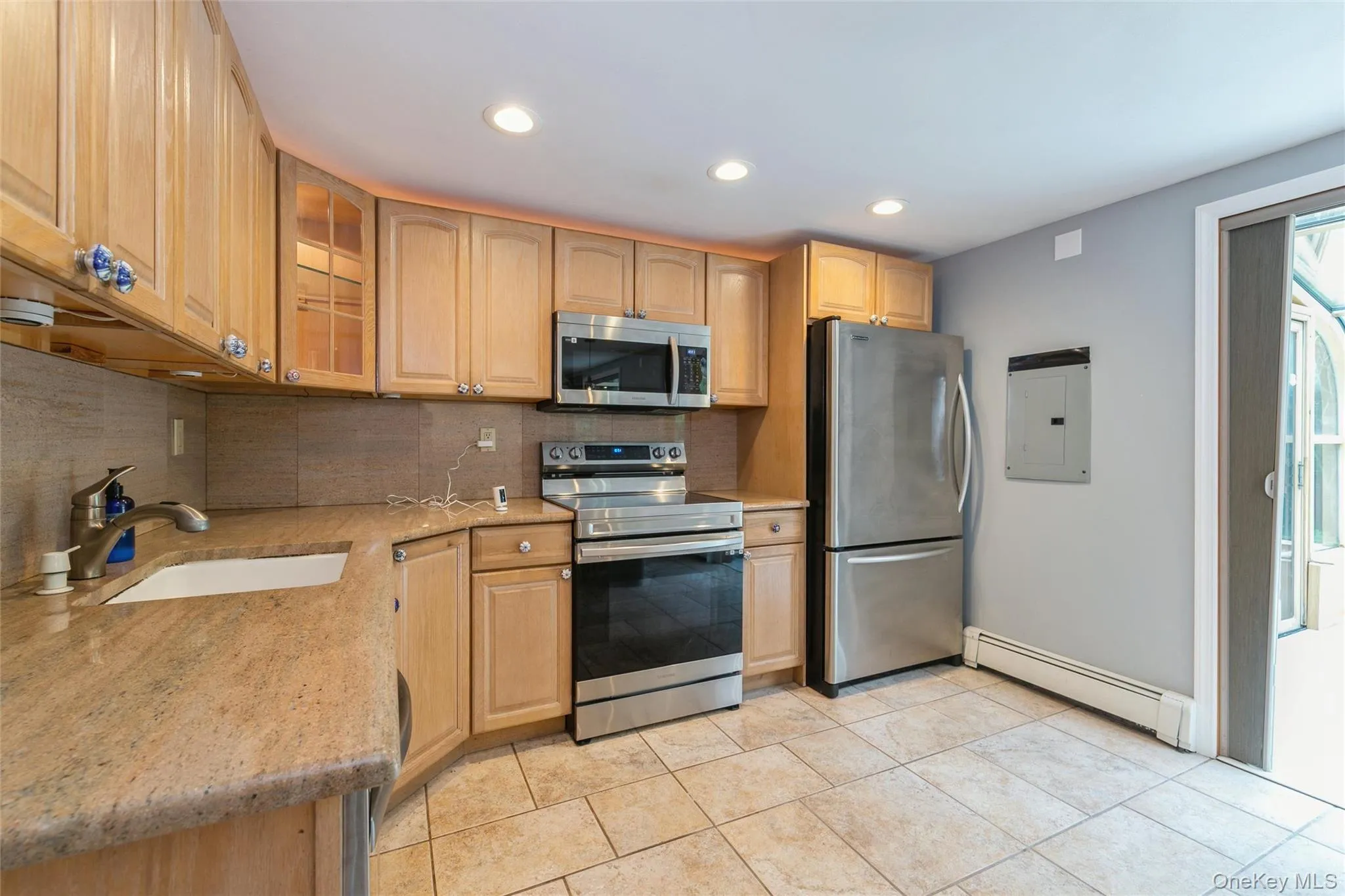 28 Campus Lane, Brookhaven, NY, 3 Bedrooms Bedrooms, 7 Rooms Rooms,2 BathroomsBathrooms,Residential,For Rent,Campus,0,1020178 28 Campus Lane, Brookhaven, NY, 3 Bedrooms Bedrooms, 7 Rooms Rooms,2 BathroomsBathrooms,Residential,For Rent,Campus,0,1020178