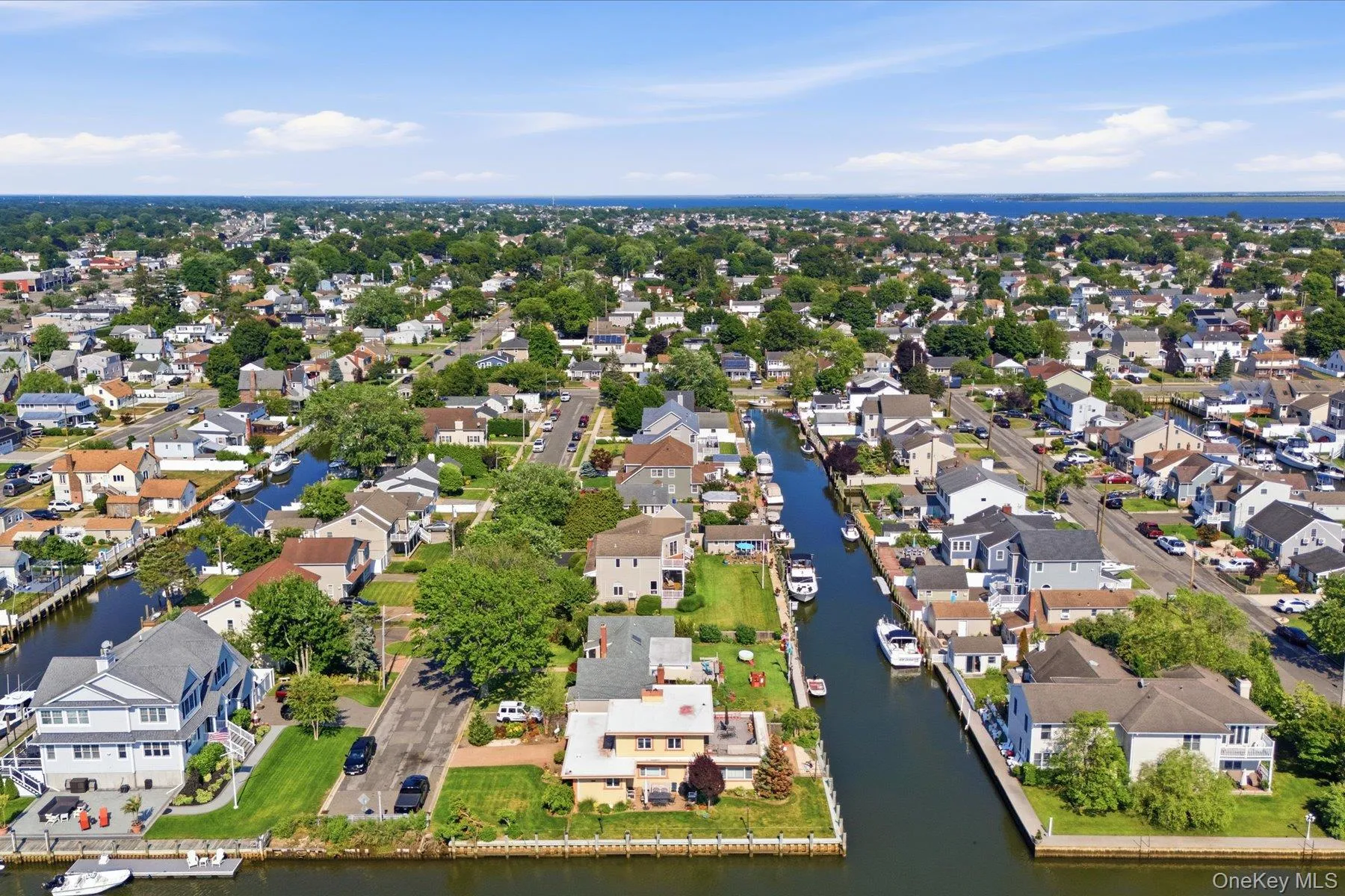 20 Barry Road, Babylon, NY, 4 Bedrooms Bedrooms, 10 Rooms Rooms,2 BathroomsBathrooms,Residential,For Rent,Barry,0,1020180 20 Barry Road, Babylon, NY, 4 Bedrooms Bedrooms, 10 Rooms Rooms,2 BathroomsBathrooms,Residential,For Rent,Barry,0,1020180