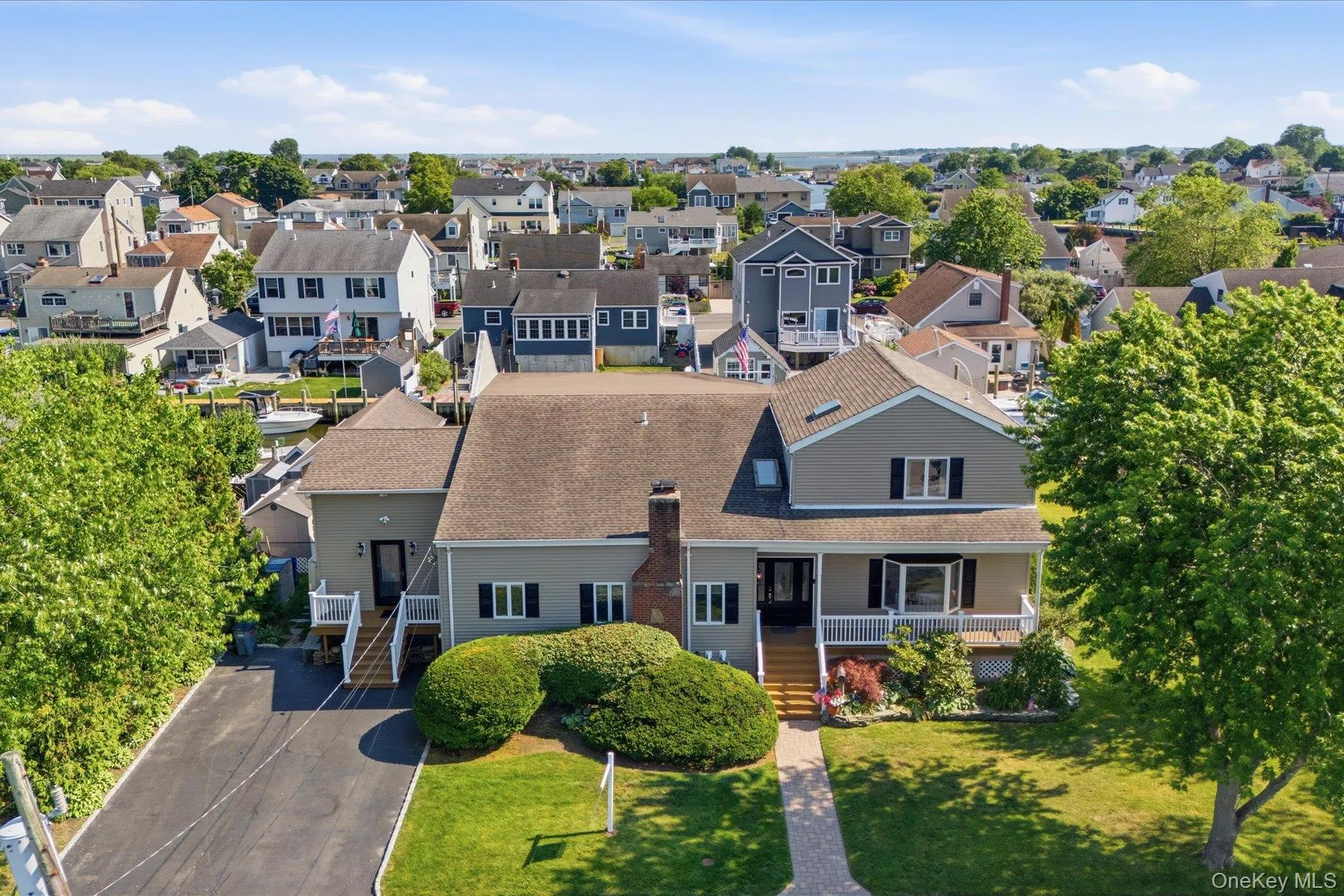 20 Barry Road, Babylon, NY, 4 Bedrooms Bedrooms, 10 Rooms Rooms,2 BathroomsBathrooms,Residential,For Rent,Barry,0,1020180 20 Barry Road, Babylon, NY, 4 Bedrooms Bedrooms, 10 Rooms Rooms,2 BathroomsBathrooms,Residential,For Rent,Barry,0,1020180