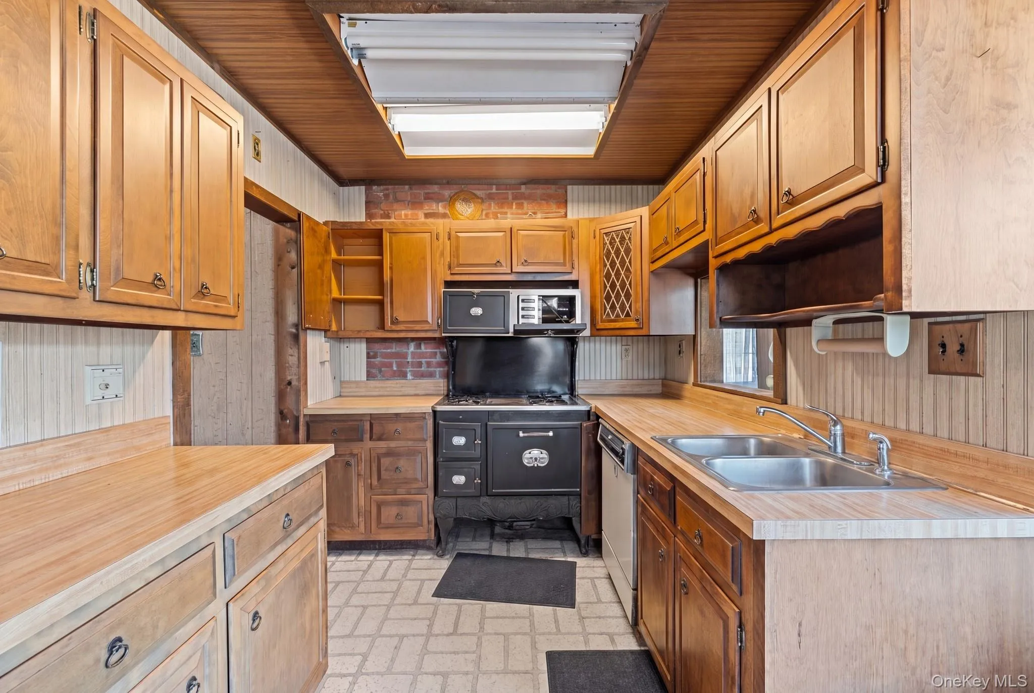 141 Harbor Beach Road, Brookhaven, NY, 5 Bedrooms Bedrooms, 12 Rooms Rooms,3 BathroomsBathrooms,Residential,For Rent,Harbor Beach,0,1020184 141 Harbor Beach Road, Brookhaven, NY, 5 Bedrooms Bedrooms, 12 Rooms Rooms,3 BathroomsBathrooms,Residential,For Rent,Harbor Beach,0,1020184