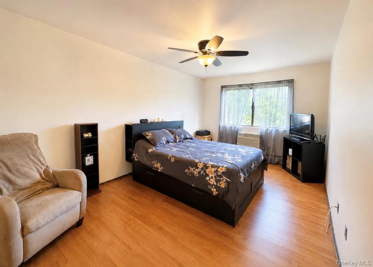 376 Richard Court, Haverstraw, NY, 1 Bedroom Bedrooms, 5 Rooms Rooms,1 BathroomBathrooms,Residential,For Rent,Richard,0,1020189 376 Richard Court, Haverstraw, NY, 1 Bedroom Bedrooms, 5 Rooms Rooms,1 BathroomBathrooms,Residential,For Rent,Richard,0,1020189