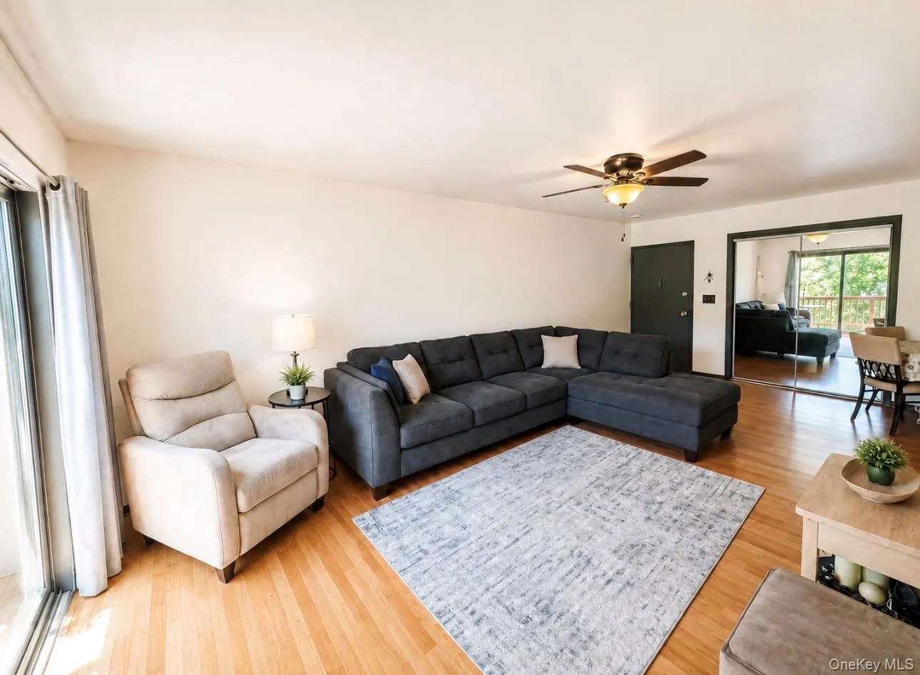 376 Richard Court, Haverstraw, NY, 1 Bedroom Bedrooms, 5 Rooms Rooms,1 BathroomBathrooms,Residential,For Rent,Richard,0,1020189 376 Richard Court, Haverstraw, NY, 1 Bedroom Bedrooms, 5 Rooms Rooms,1 BathroomBathrooms,Residential,For Rent,Richard,0,1020189