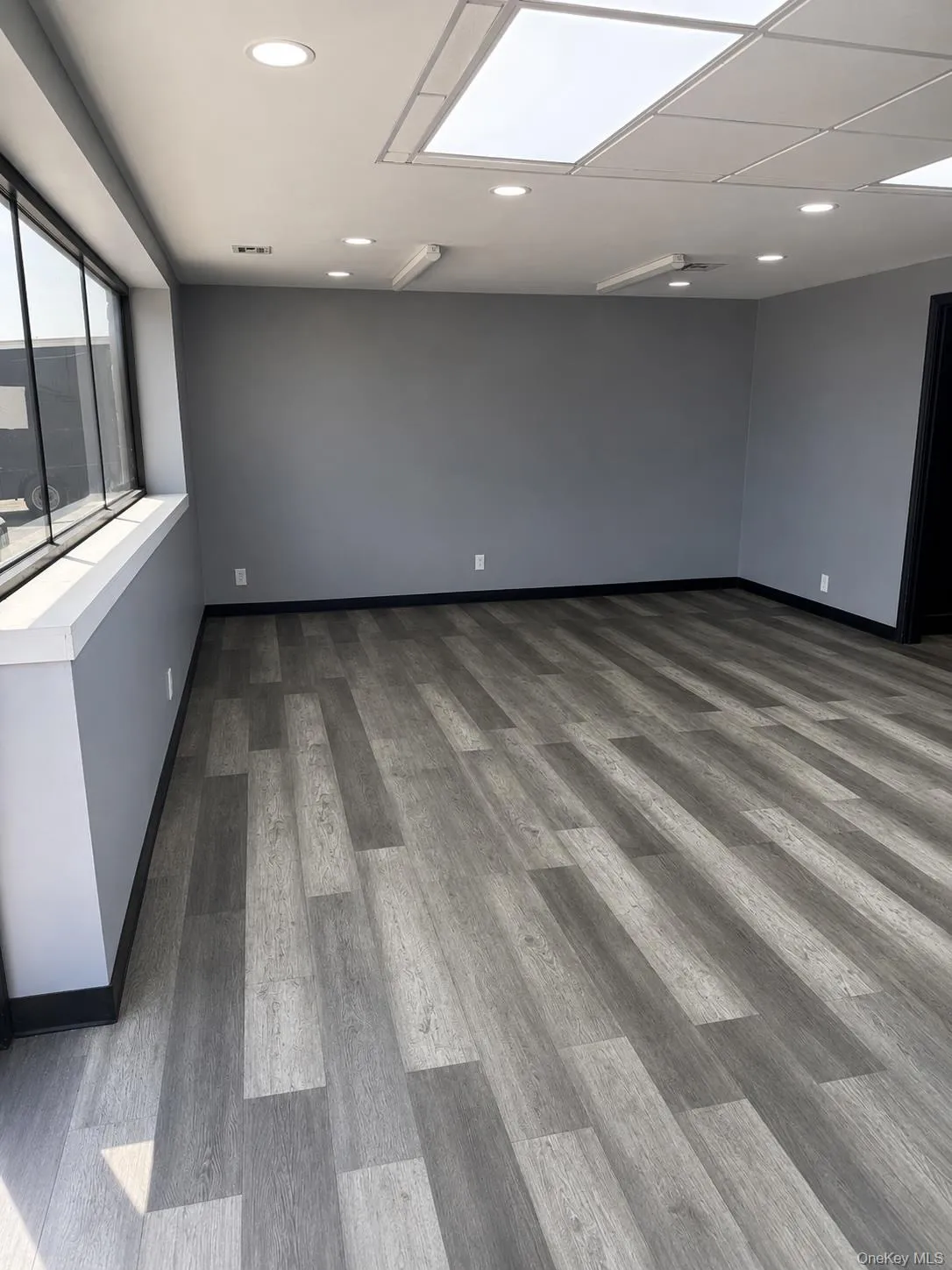 91B Moffitt Boulevard, Islip, NY, ,Commercial Lease,For Rent,Moffitt,0,1020190 91B Moffitt Boulevard, Islip, NY, ,Commercial Lease,For Rent,Moffitt,0,1020190