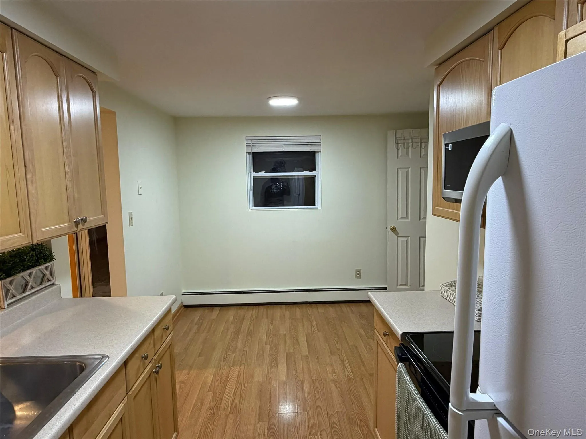 182 Crystal Brook Hollow Road, Brookhaven, NY, 1 Bedroom Bedrooms, 2 Rooms Rooms,1 BathroomBathrooms,Residential Lease,For Rent,Crystal Brook Hollow,0,1020196 182 Crystal Brook Hollow Road, Brookhaven, NY, 1 Bedroom Bedrooms, 2 Rooms Rooms,1 BathroomBathrooms,Residential Lease,For Rent,Crystal Brook Hollow,0,1020196