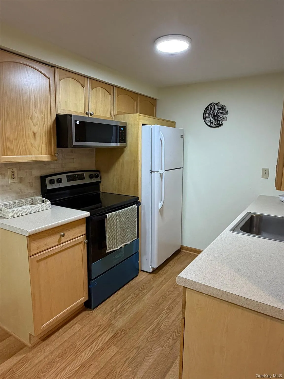 182 Crystal Brook Hollow Road, Brookhaven, NY, 1 Bedroom Bedrooms, 2 Rooms Rooms,1 BathroomBathrooms,Residential Lease,For Rent,Crystal Brook Hollow,0,1020196 182 Crystal Brook Hollow Road, Brookhaven, NY, 1 Bedroom Bedrooms, 2 Rooms Rooms,1 BathroomBathrooms,Residential Lease,For Rent,Crystal Brook Hollow,0,1020196