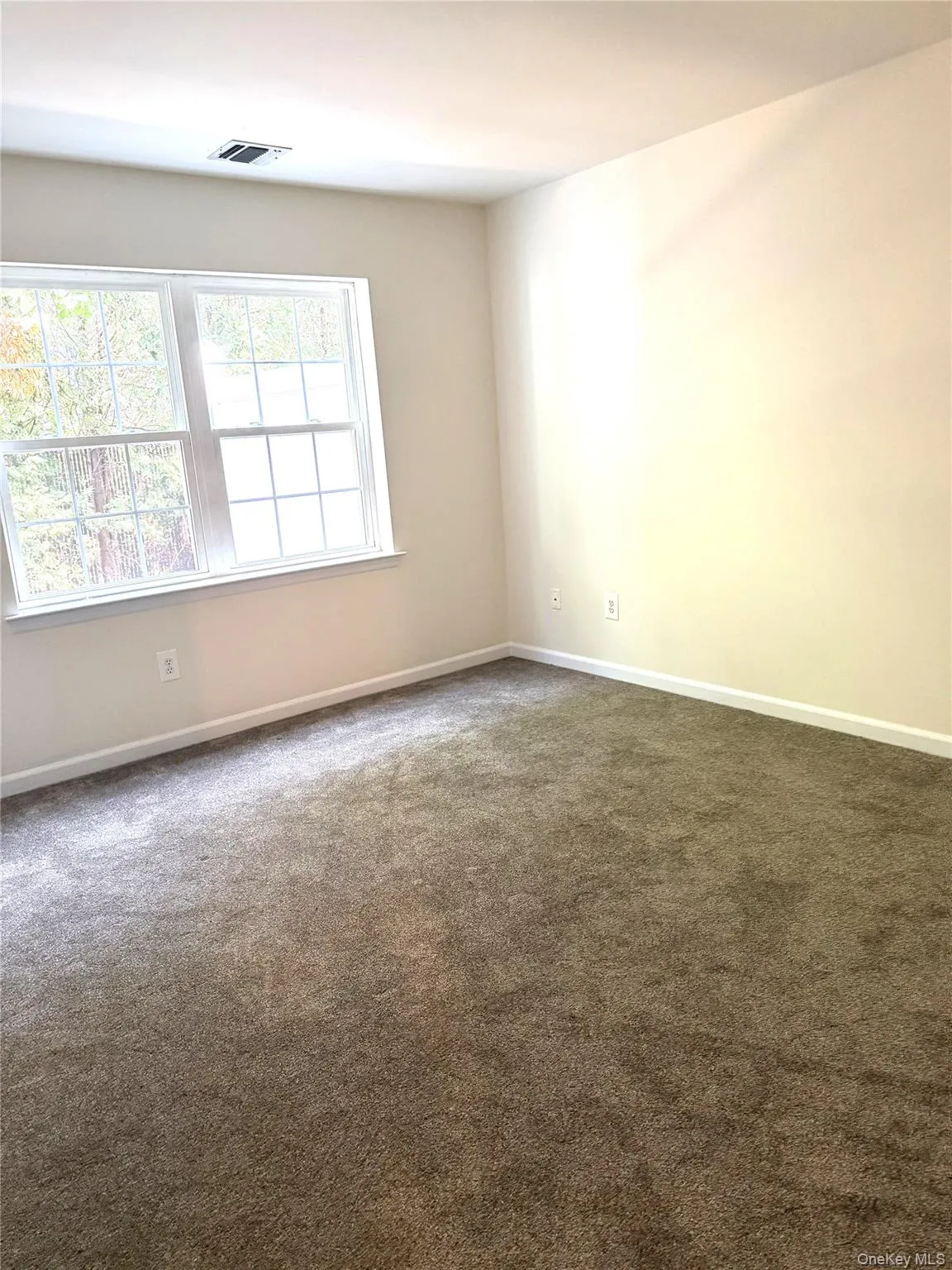 1000 Country Lake Court, West Babylon, NY, 1 Bedroom Bedrooms, 3 Rooms Rooms,1 BathroomBathrooms,Residential Lease,For Rent,Country Lake,0,1020198 1000 Country Lake Court, West Babylon, NY, 1 Bedroom Bedrooms, 3 Rooms Rooms,1 BathroomBathrooms,Residential Lease,For Rent,Country Lake,0,1020198